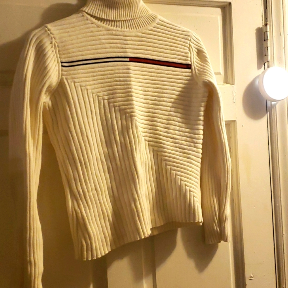 Tommy Hilfiger sweater